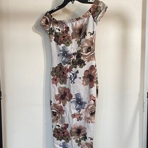 Chic Off-Shoulder Floral Midi Dress